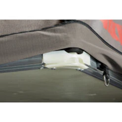 Yakima SkyRise HD Tent - Medium Heavy-Duty 4 Season Rooftop Tent 8007437 -Roof Rack Shop skyrise hd medium7